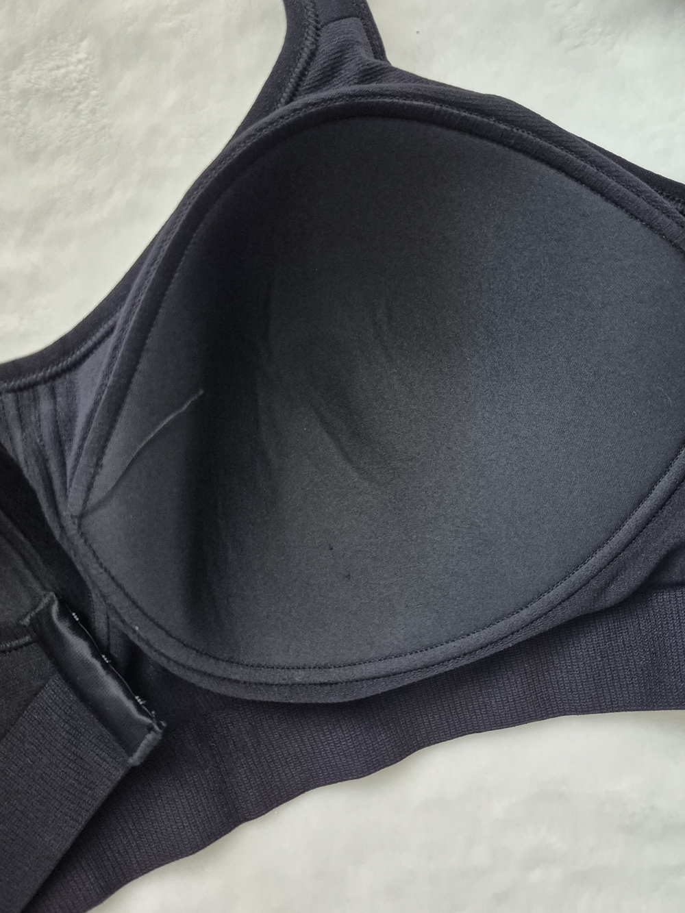Underoutfit Comfort Shaping Bra - Picture 7 of 12